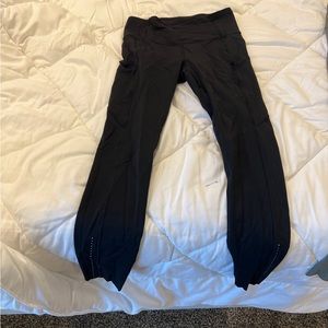 Black lululemon leggings, Fast and Free size 4